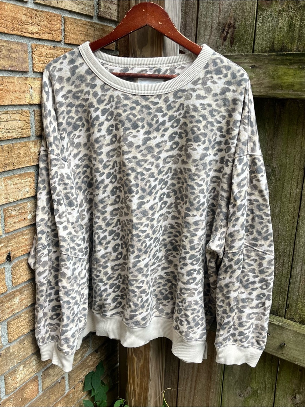 Aerie Oversized Leopard Print Pullover Sweatshirt - Cream & Gray